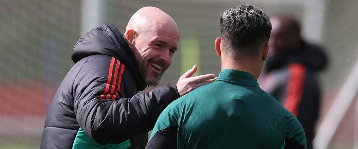 Erik ten Hag oraz Antony na treningu.