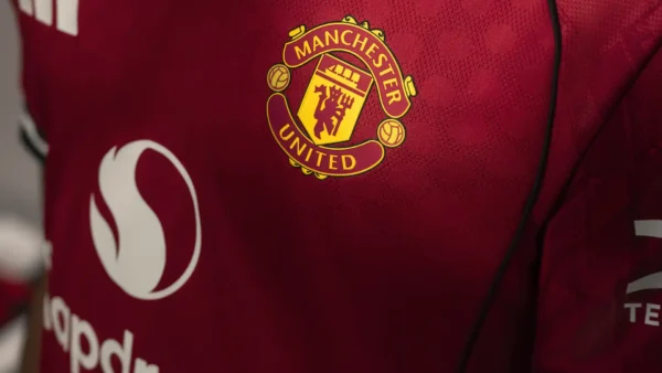 nowe domowe koszulki manchester united 2025 2026